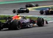 开云体育app-关于迈凯伦轻取红牛二队，勒克莱尔关键制胜的信息