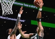 开云官方app入口-辽宁队碾压76人，福克斯高光表现