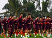 开云APP-足坛英雄备战国家队瞄准胜利