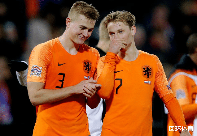 荷兰鏖战法国，德利赫特送出助攻