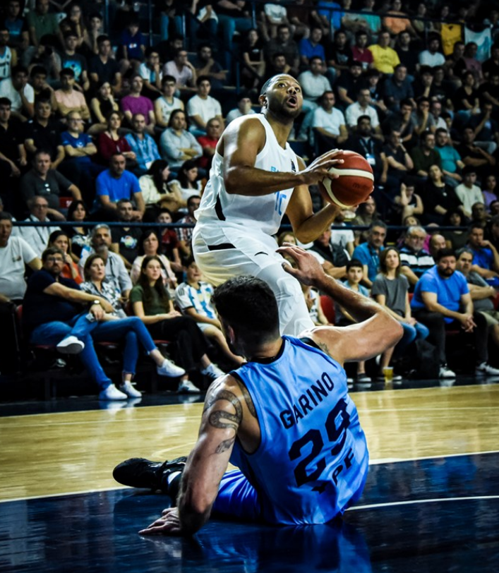 美国男篮绝杀南韩男篮,艾顿制霸全场 美国男篮绝杀南韩男篮,艾顿制霸全场