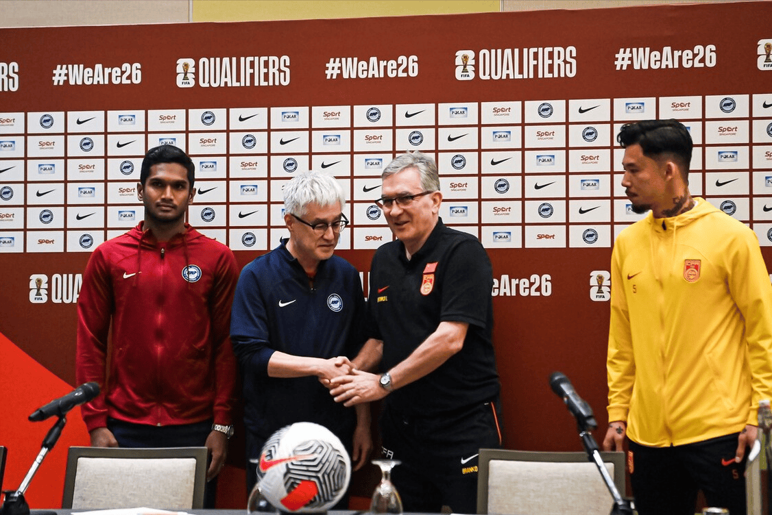 新加坡队众将团结一致，勇往直前的简单介绍