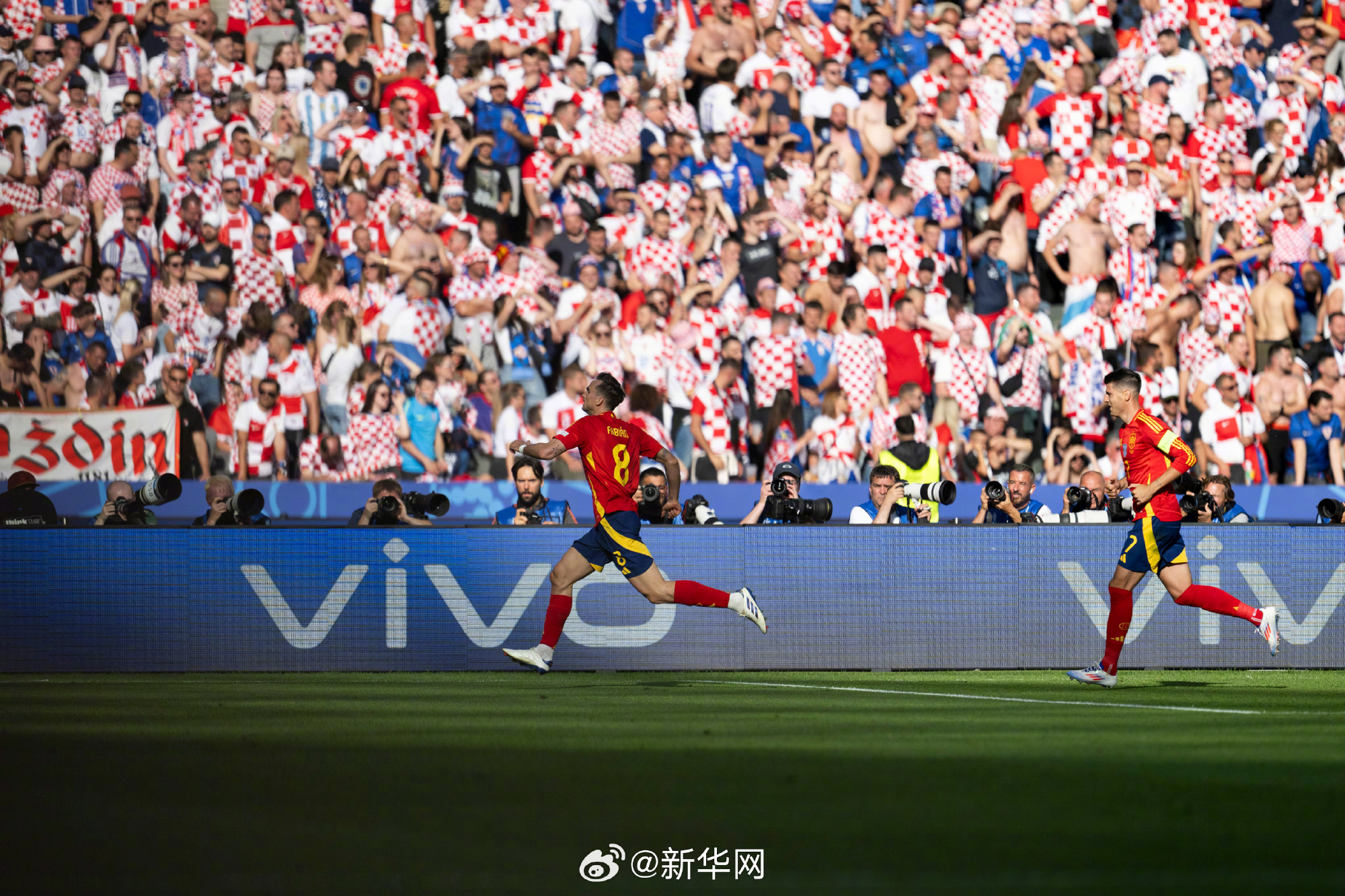 精妙之作！欧洲国家杯赛场上胜负难分的简单介绍