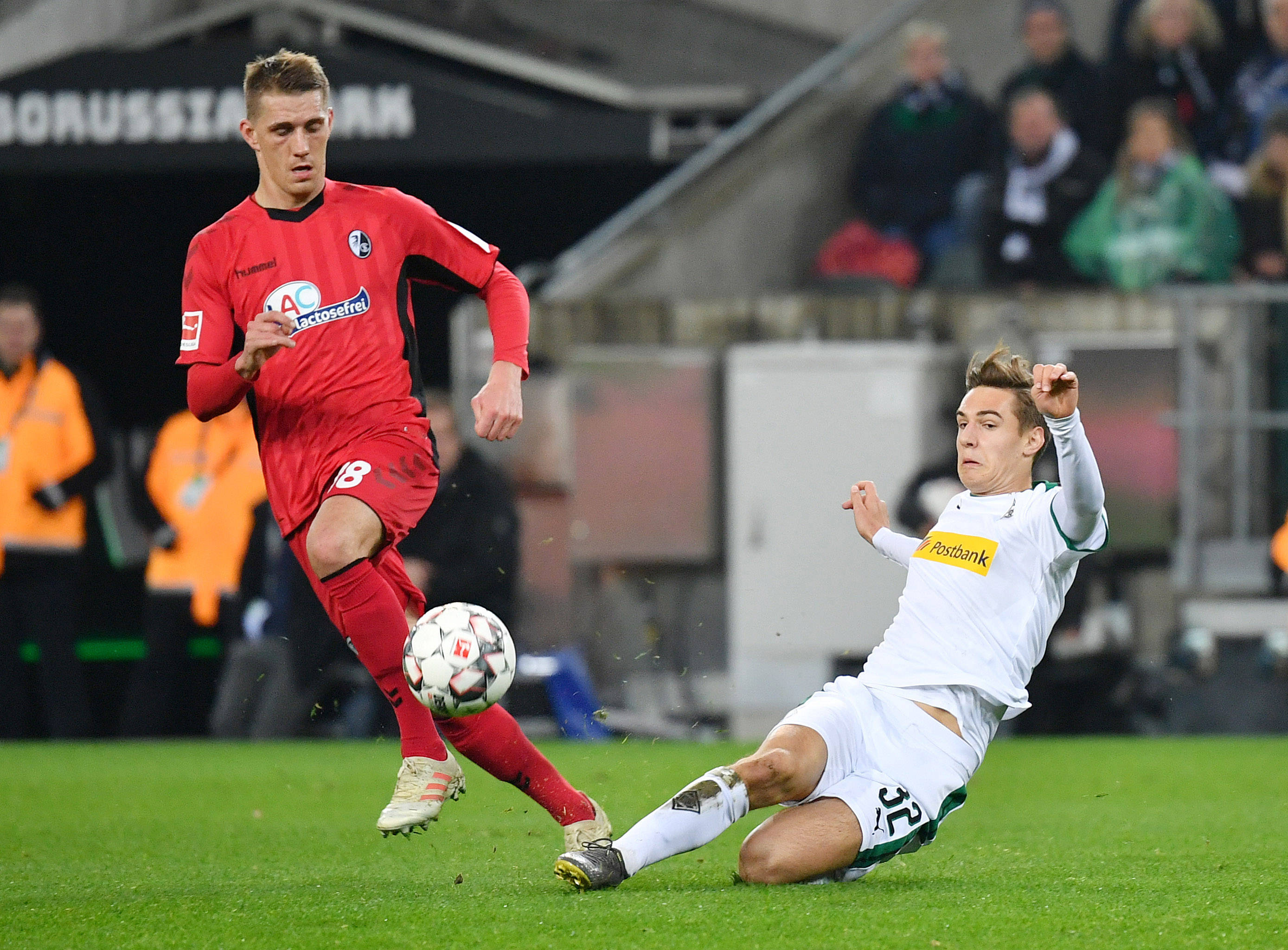 关于勒沃库森力争客场战胜弗赖堡，全力以赴的信息