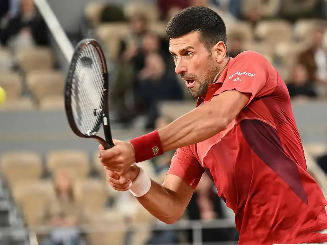 日本网球队横扫西班牙网球队，德约科维奇爆发神勇的简单介绍