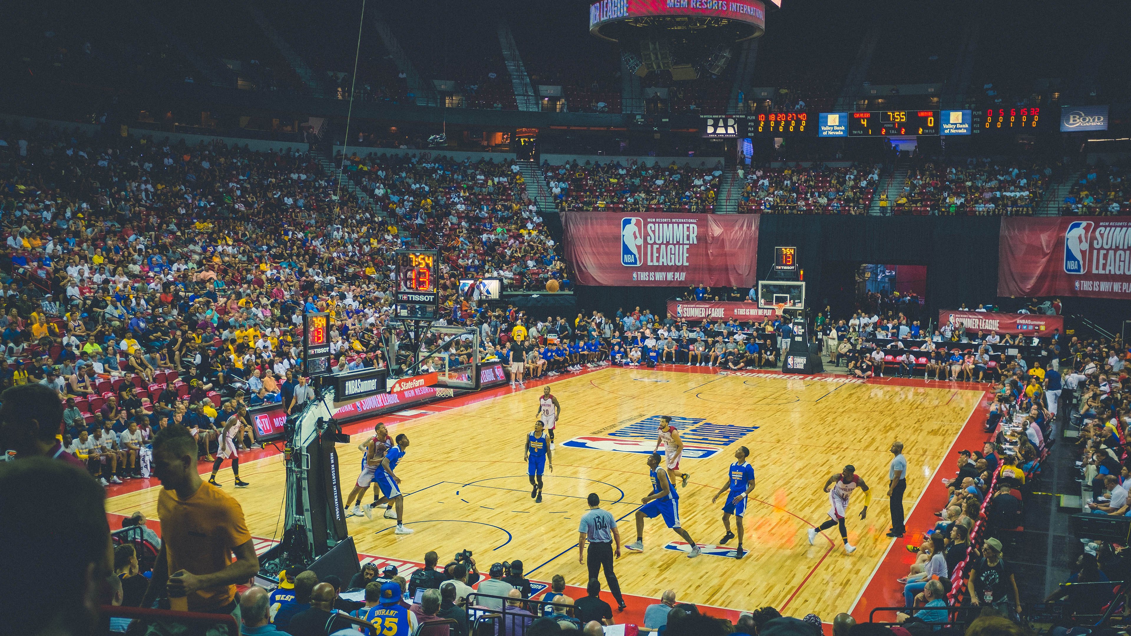 魔术拿下76人，拉梅洛展现巨星价值，新一代控卫之王的崛起